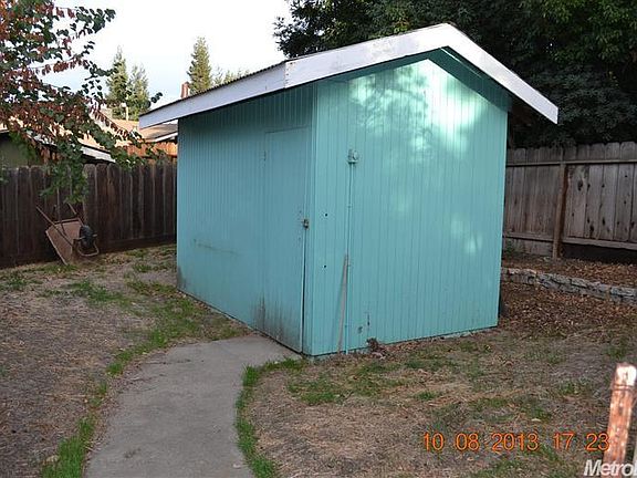 5th image of 6929 Arrowwood Ct
