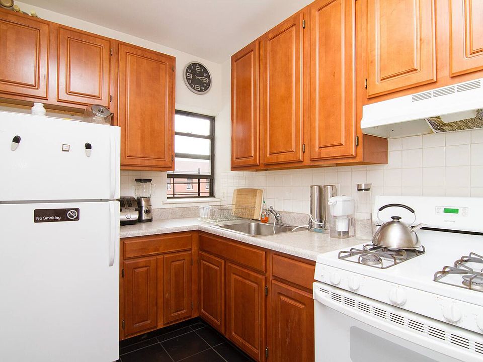1st image of 248 E 3rd St APT 6