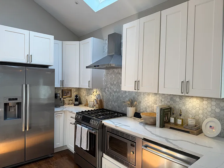 1529 N Bosworth Ave #3 — Photo 11