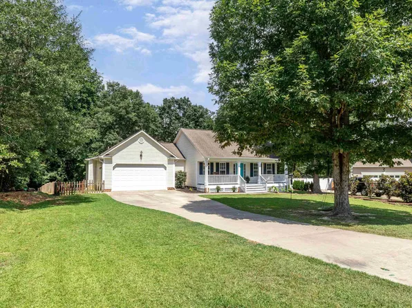 215 Patterdale Pl, Benson, NC 27504