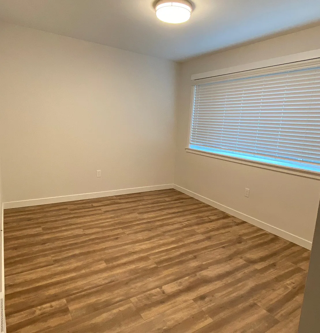 2 bed, 1061 sqft, $2,390 — Photo 3