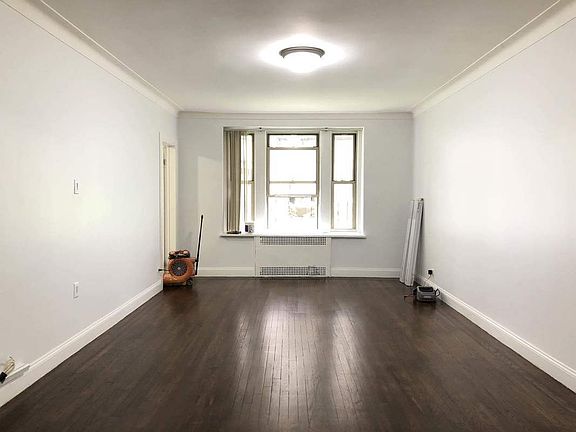 2nd image of 40 Woodruff Ave APT 101