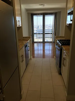 Rented by Daniel Saat, LREB | media 6