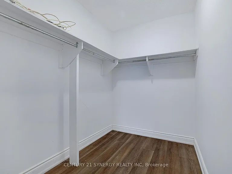 1589 Saint Bernard St #403 — Photo 23