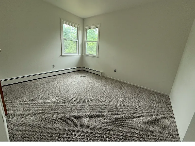 28 Warner Ln #1 — Photo 5