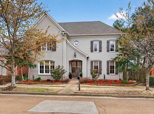 1944 Laurel Ln, Collierville, TN 38017