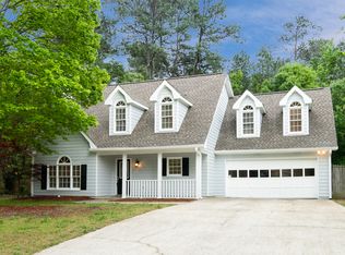 1140 Burning Bush Dr, Loganville, GA