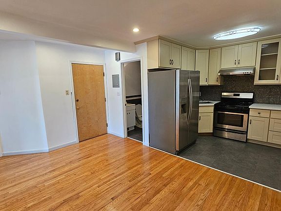 2nd image of 3728 Judah St