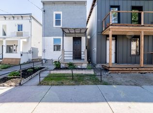 185 Rochester St #1A, Ottawa, ON K1R 7M5