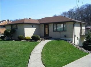 12460 Adams Dr, Irwin, PA