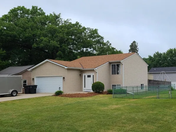 112 West Spruce STREET, Silver Lake, WI 53170