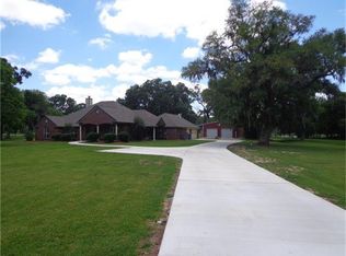 360 Sally Lake Rd #29, Angleton, TX 77515