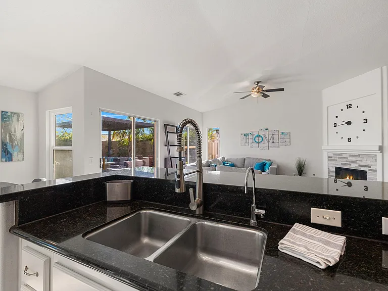 44660 Monticello Ave — Photo 18