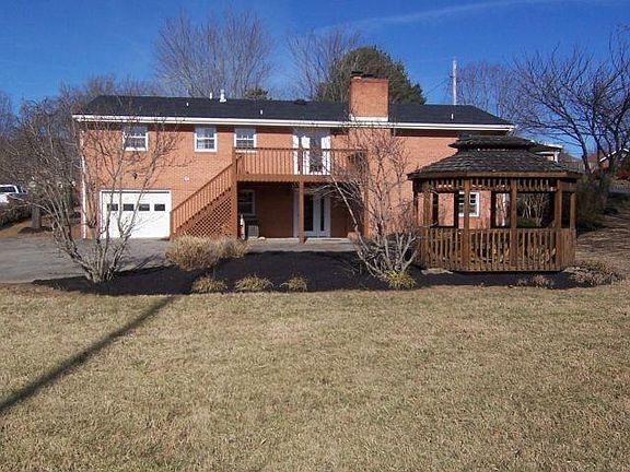 2nd image of 63 Cambridge Dr