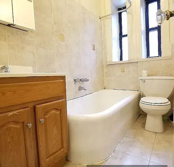 2101 Westbury Ct #3I — Photo 4