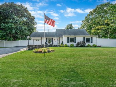 52 White Pine Way, Medford, NY, 11763