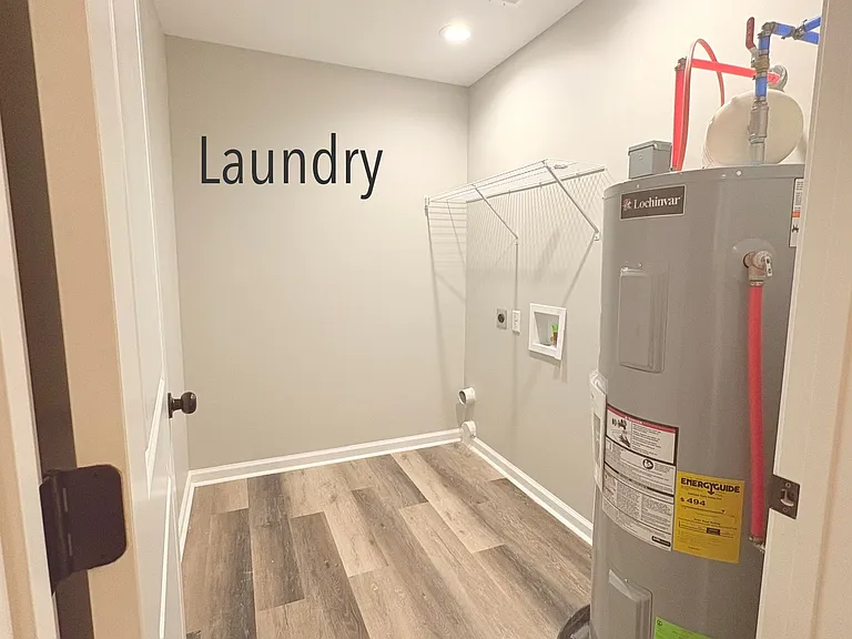 7052 Caravan Dr — Photo 11