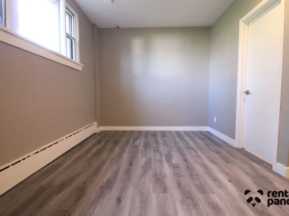 465 Conmee St, Thunder Bay, ON P7A 2R4