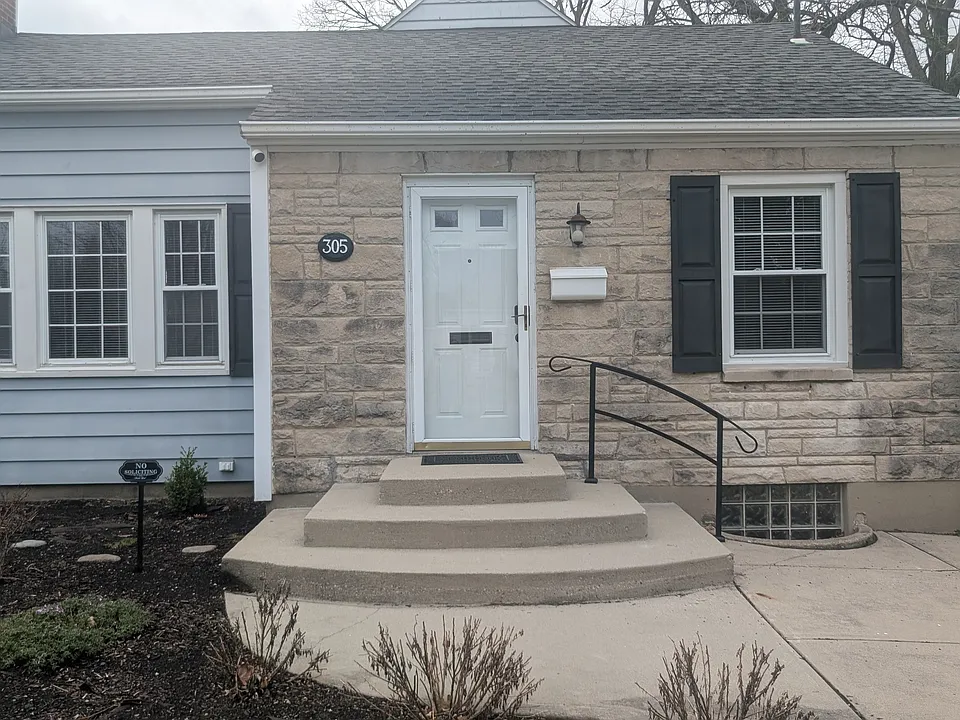305 Brydon Rd