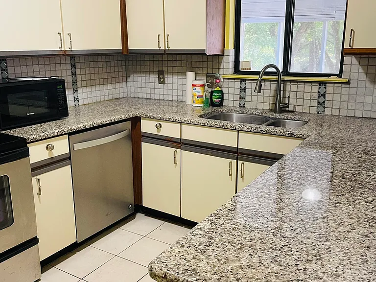 2202 Wood Hill Pl #2202 — Photo 8