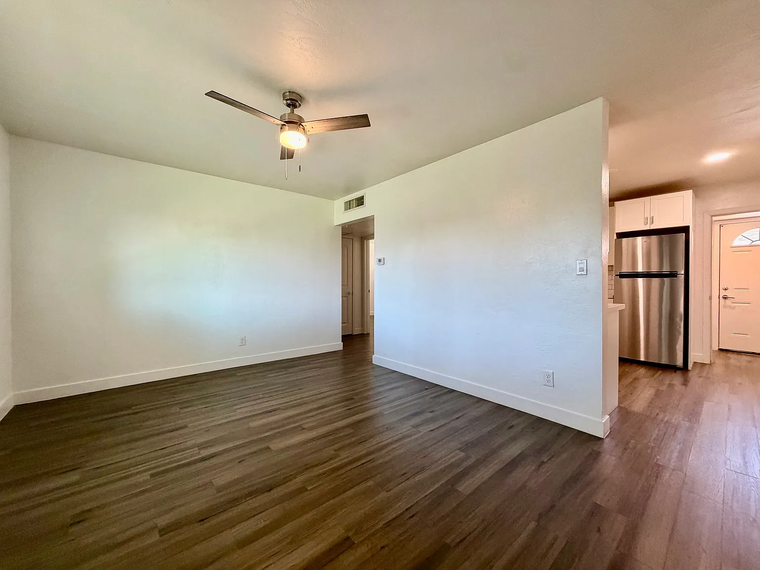 2 bed, 743 sqft, $1,495 — Photo 2