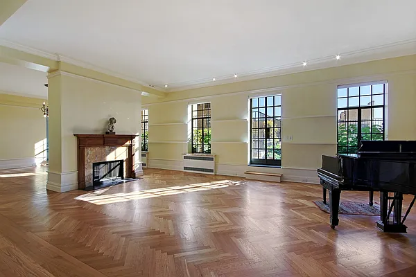 Sold by Corcoran | media 7