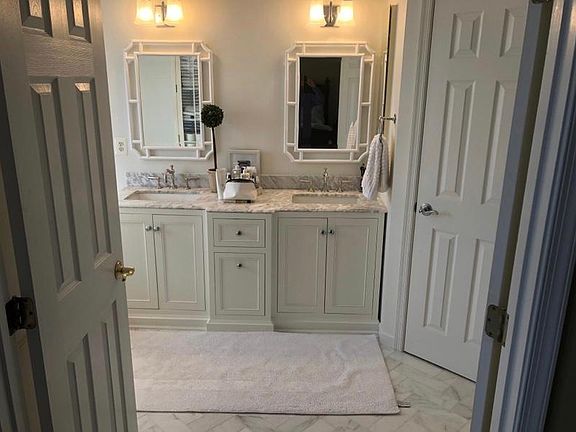 4th image of 779 Vestal St