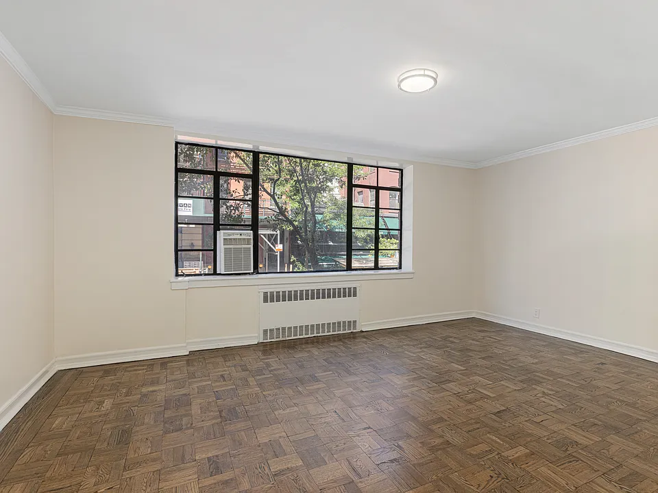 70 Irving Pl #2B