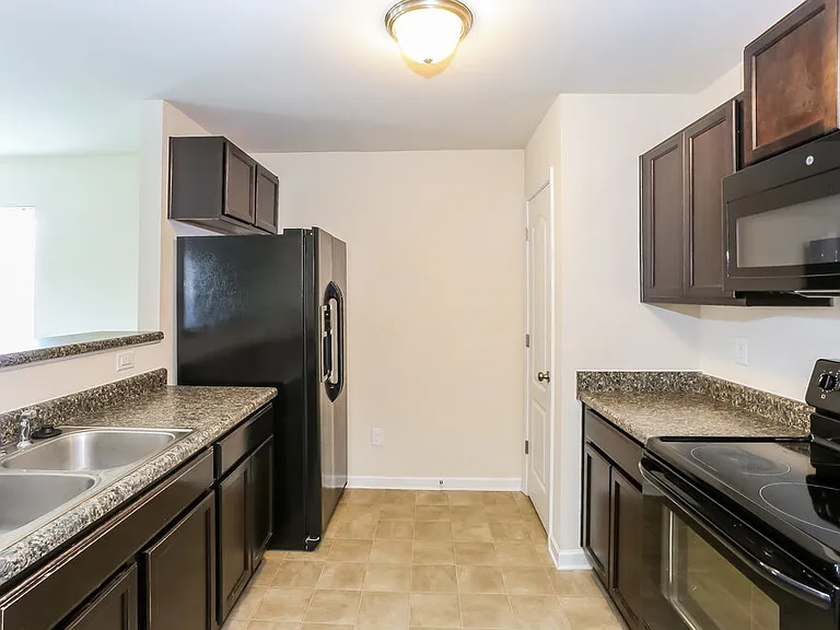 164 Autumn Bluff Cir — Photo 8
