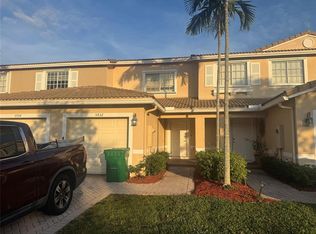 5932 Abbey Rd, Fort Lauderdale, FL 33321