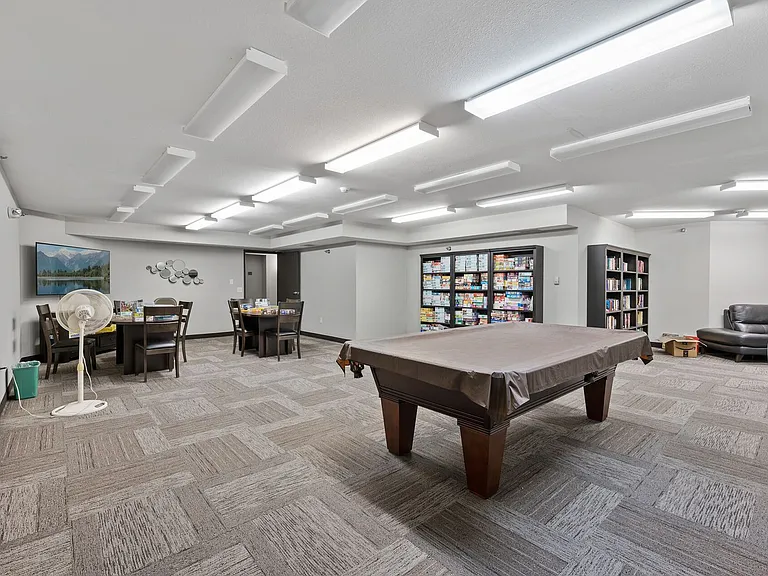 Creekside Commons Apartments — Photo 64