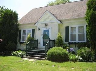 9 Salem Trl, Narragansett, RI 02882