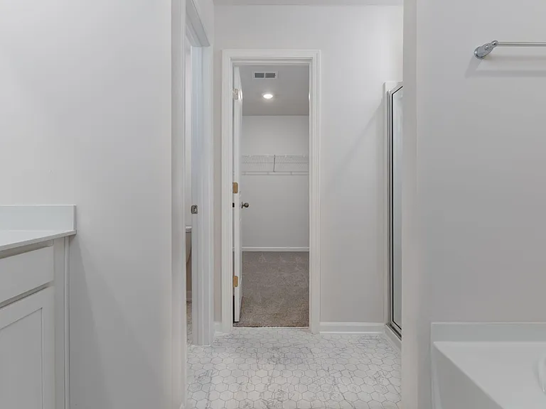 242 Carrington Dr — Photo 35