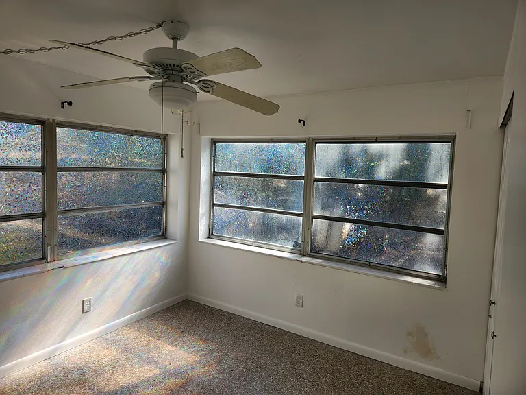 181 E Davis Blvd — Photo 10