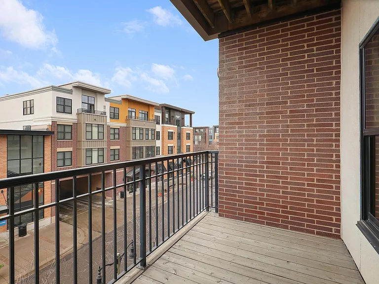 3709 Grand Way #330 — Photo 8