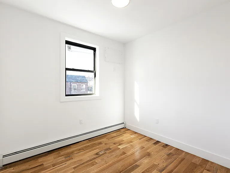 1803 E 16th Steeet #2 — Photo 5