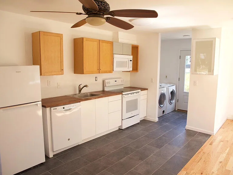 63 Pearl St #REAR — Photo 2