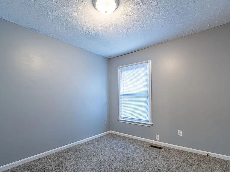 248 Loch Cir — Photo 12