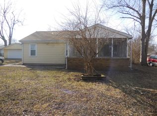 303 Crestwood St, Tilton, IL 61833