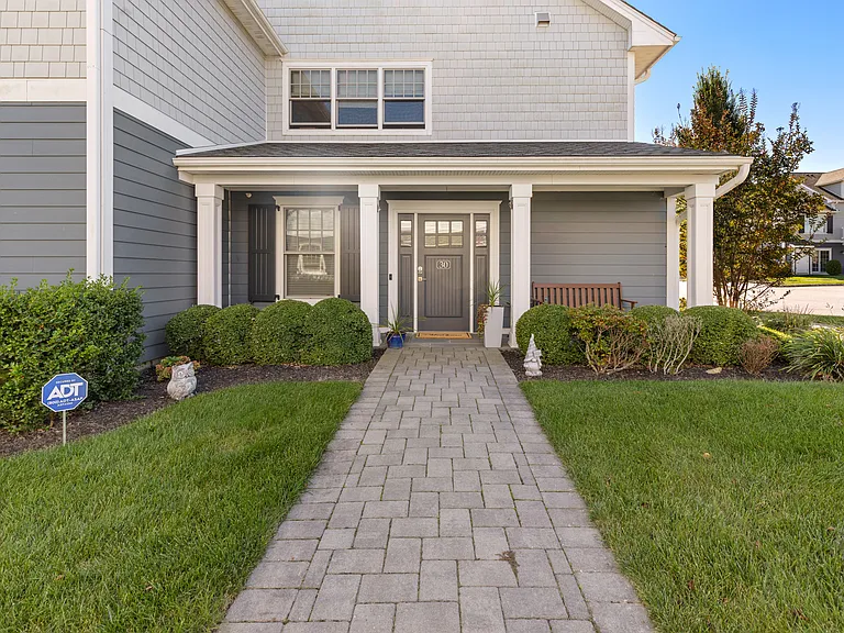 30 Village Green Dr — Photo 1
