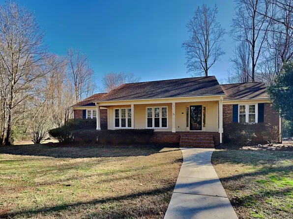 522 Cambridge Dr, Spartanburg, SC 29301