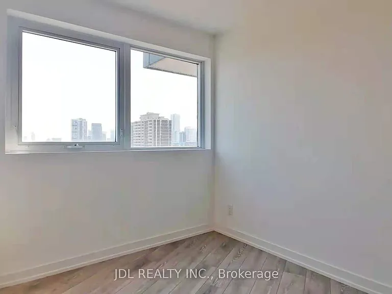159 Wellesley St E #1808 — Photo 6