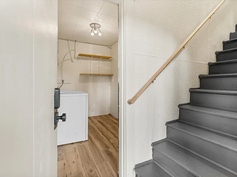 7015 N Greeley Ave #B — Photo 15