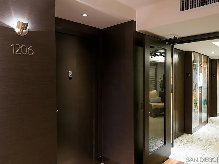 1750 Avenida Del Mundo #1206 — Photo 21