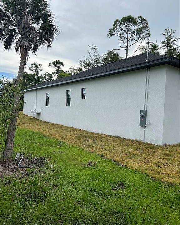 2nd image of 184 6th ST