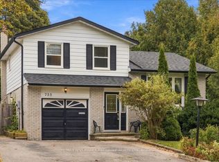 735 Bermuda Ave, Oshawa, ON L1J 6B1