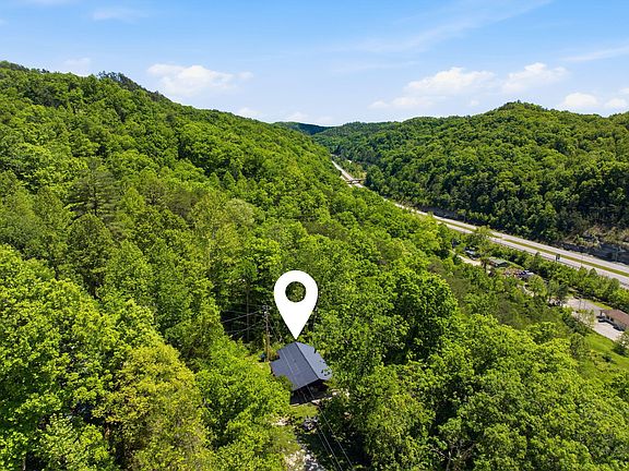 2nd image of 240 Robbie Ridge Rd