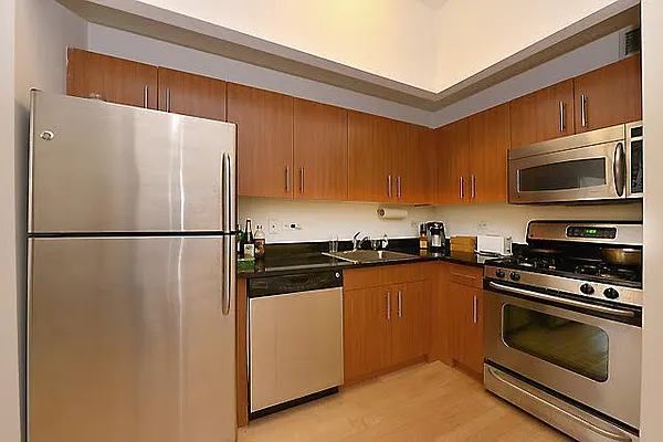 Rented by Tabak Real Estate | media 28