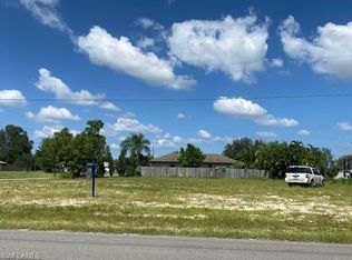 2121 SW 4th St, Cape Coral, FL 33991