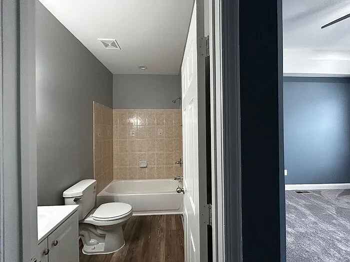 599 N Lakewood Ave — Photo 6